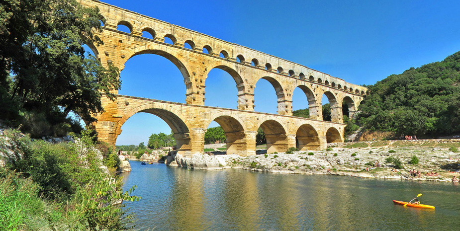 vignes et domaines viticoles uzes